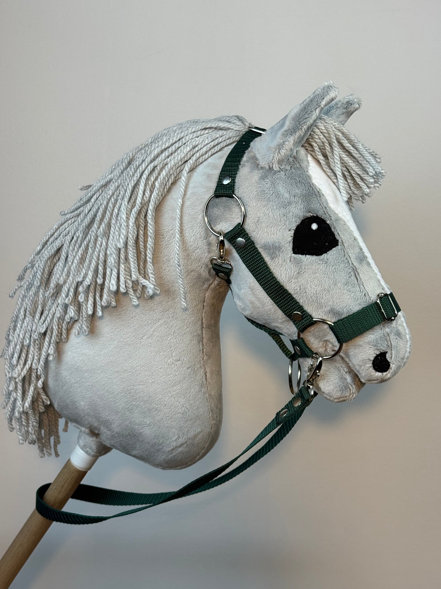 Hobby Horse A4 gray with white blaze realistic