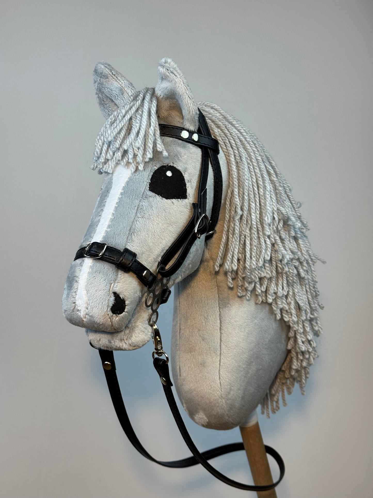 Hobby Horse A3 gray with white blaze realistic