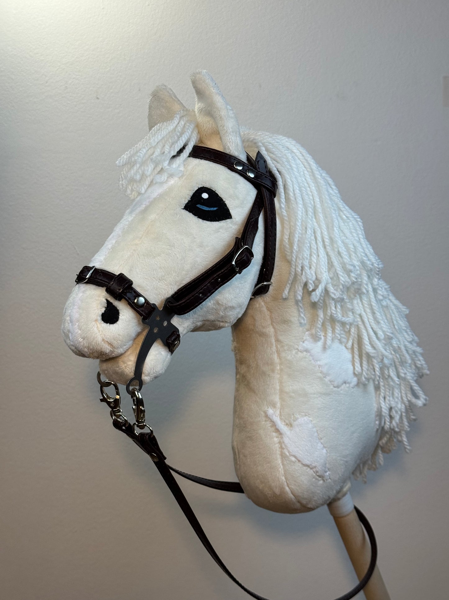 Palomino Tobiano Steckenpferd mit Flecken. Realistisch. Erhältlich in den Größen A3, A4 und A5.
